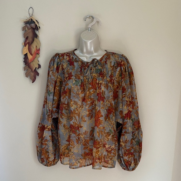 Floral Women's Top - Multicolor - Picture 1 of 8